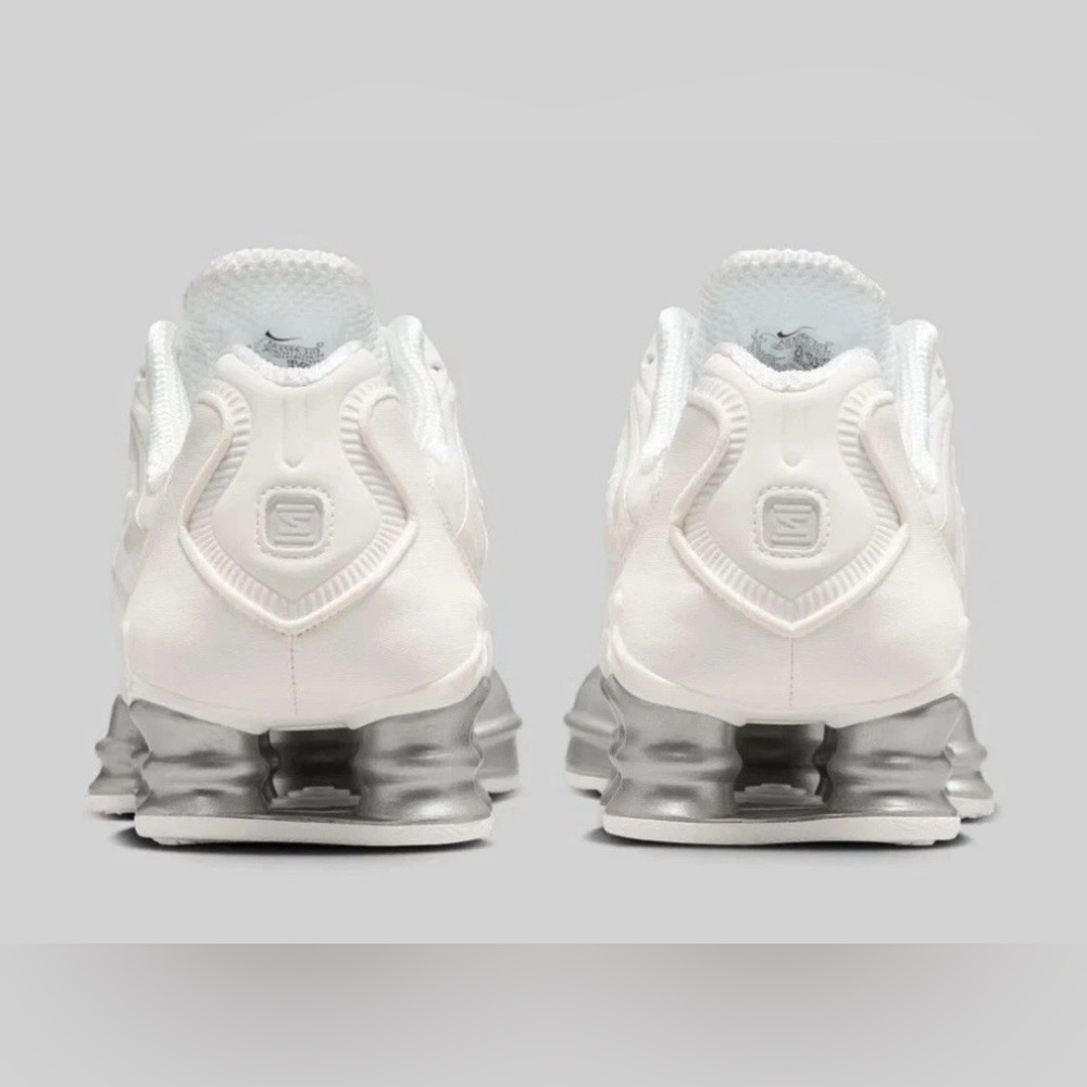 Nike 🔥 Shox TL Triple Sail White AR3566 103 Running Shoes Women’s Size 6 7 9.5 - Picture 8 of 16